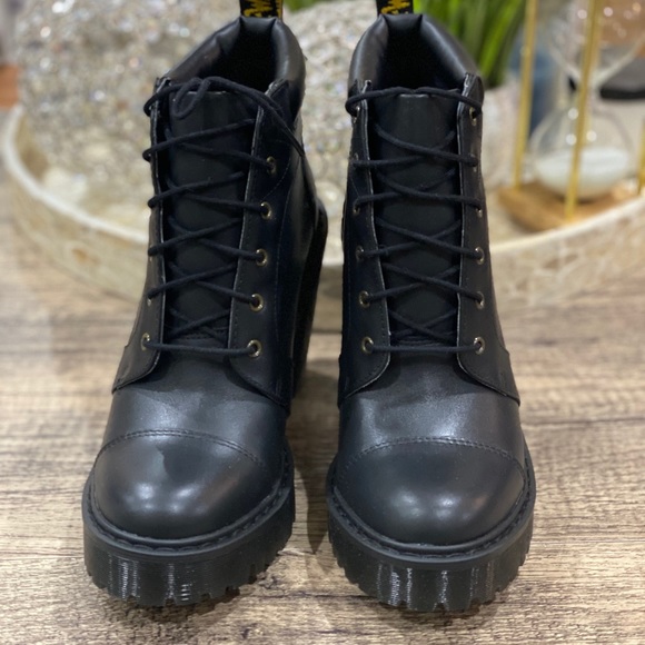 Dr. Martens Averil 6-eye Padded Collar Heel Boots - Picture 5 of 16